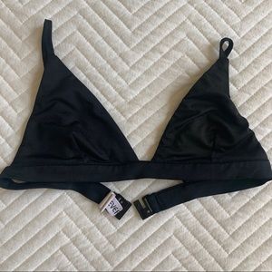 Black swim top/bra top